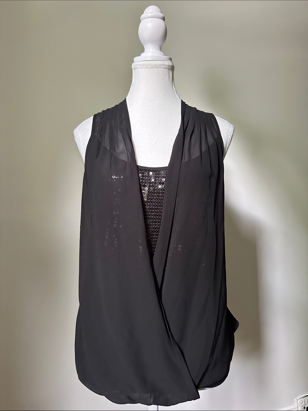 GUESS BY MARCIANO‎ Black Sequin Drape Faux Wrap Whimsigoth Party Tank Top Small